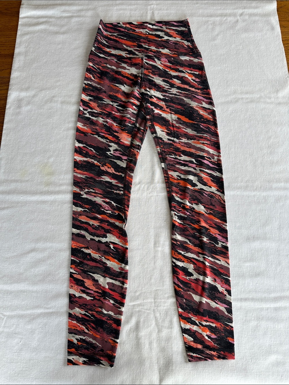Lululemon Lunar New Year Align High-Rise Pant 2 Tiger Tide Smoky Red Multi
